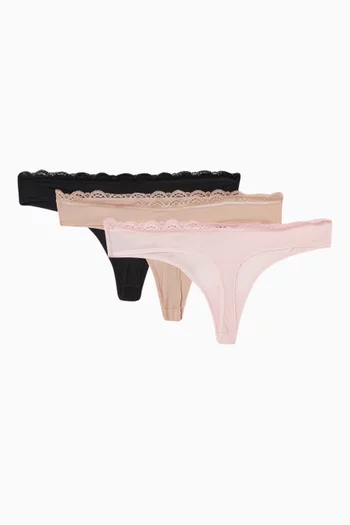 طقم ثونغ بحواف دانتيل مايكروفايبر جيرسيه، 3 قطع