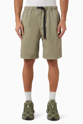 شورت بشعار الماركة قطن تويل عضوي مصبوغ