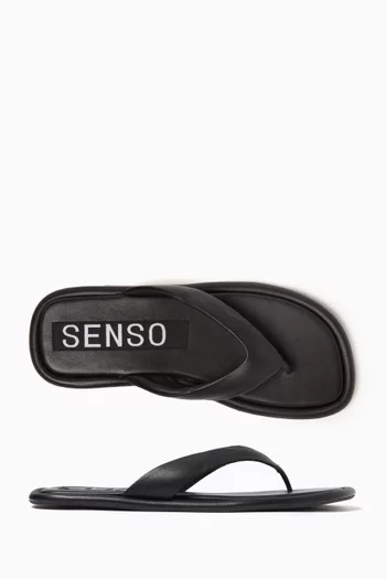 Innika I Flip-flops in Patent Leather