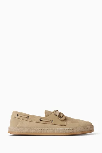 Boat Shoes in Suede