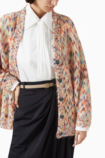 حزام بشعار الماركة جلد عجل