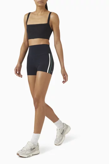 شورت إيلا خفيف الوزن بخصر مرتفع نايلون مطاطي