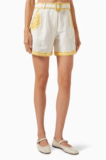 Love The Moment Shorts in Linen-blend