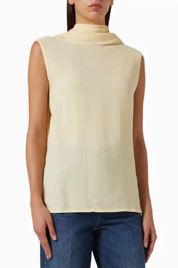 بلوزة بقصة واسعة وكاب فيسكوز وصوف