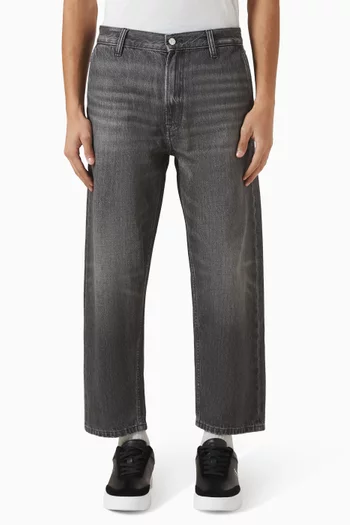 بنطال جينز ناينتيز قصير بقصة ساق تضيق باتجاه الأسفل دينم