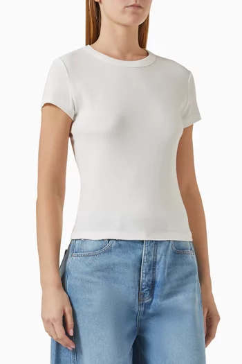 تي شيرت بقصة ضيقة قليلاً قطن عضوي