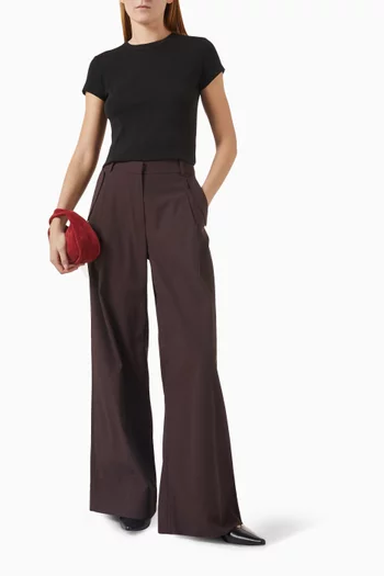 تي شيرت بقصة ضيقة قليلاً قطن عضوي