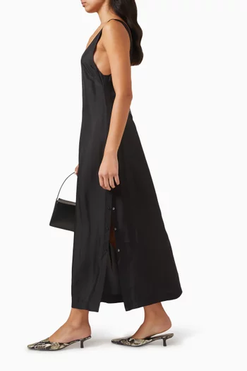 فستان جوردان بأزرار حرير تويل