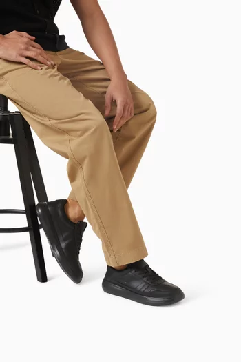 Modern Lightweight Sneakers in Leather