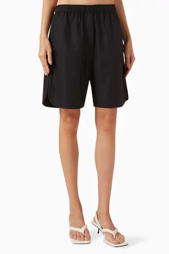 Tailored Active Shorts in Wool Blend