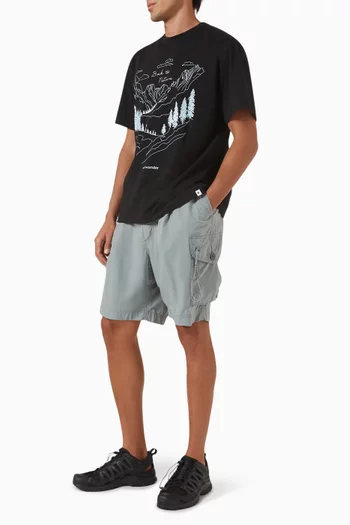 Oversized Cargo Shorts in Nylon-blend