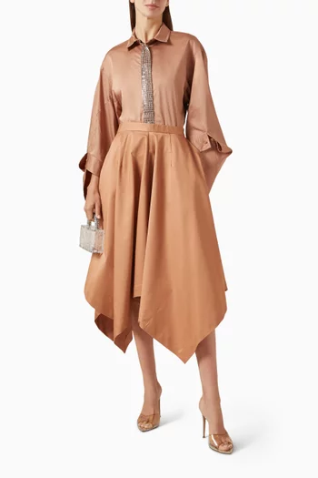 تنورة متوسطة الطول بحافة غير متماثلة