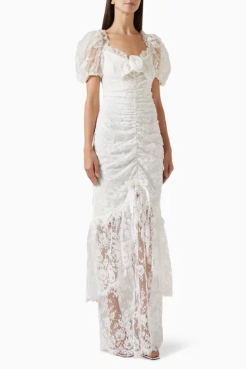 فستان بكشكش وعقدة دانتيل