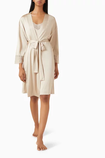 كيمونو بحزام ستان