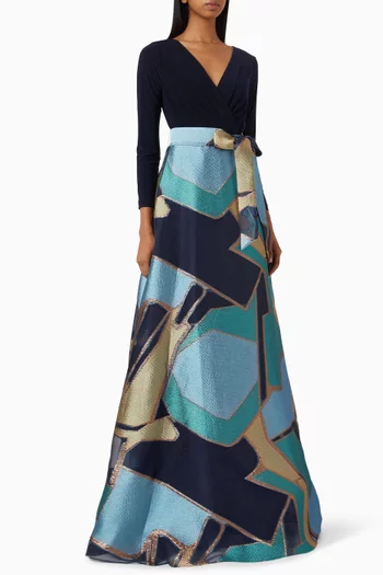 فستان بنقشة هندسية جاكار جيرسيه وأورجانزا