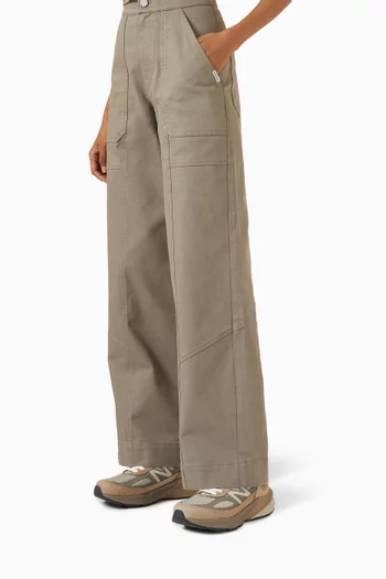 990 Sneakers in Suede & Mesh