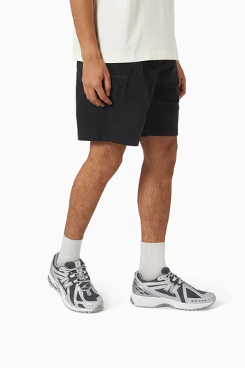 1906R Sneakers in Mesh