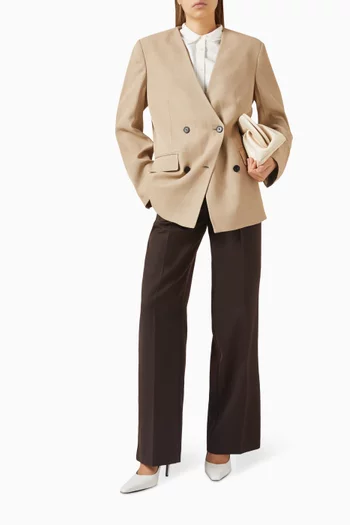 جاكيت مارون بقصة فضفاضة