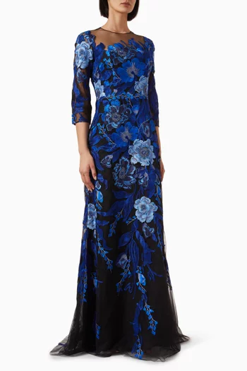 فستان سهرة بتطريزات زهور تول