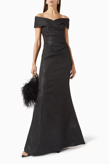 فستان سهرة بأكتاف مكشوفة جاكار