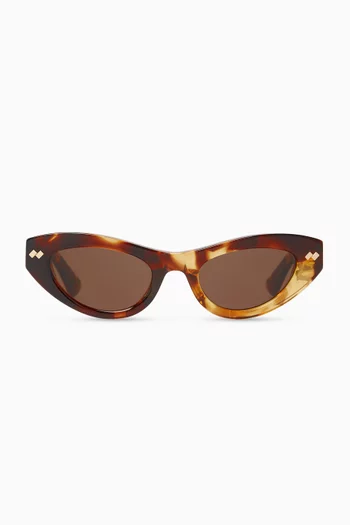 Cat-eye Sunglasses in Acetate