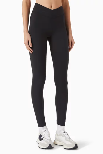 The V Leggings in Cloud™