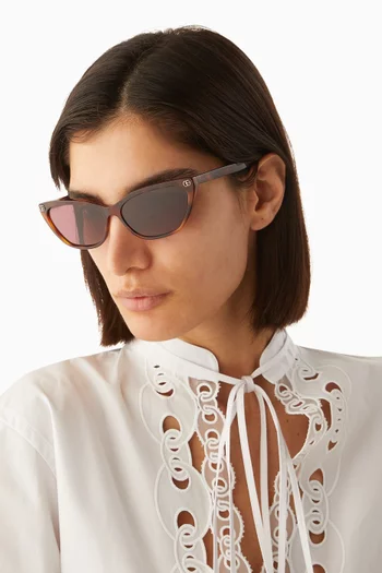 Cat-eye Sunglasses in Acetate