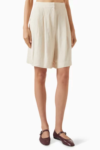 Yastunni Bermuda Shorts in Linen-blend
