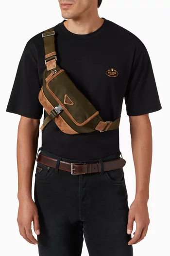 حقيبة خصر بتصميم مثلث نايلون معاد تدويره وشمواه