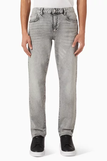 بنطال جينز بقصة ساق مستقيمة دينم