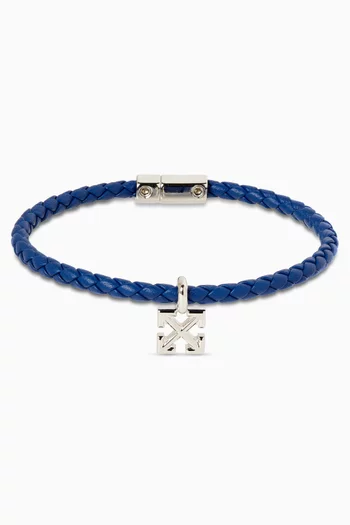 سوار بشعار الأسهم جلد