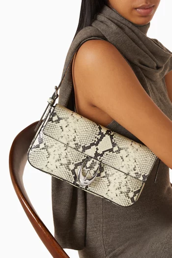 حقيبة كتف هارلو جلد بنقشة جلد الأفعى