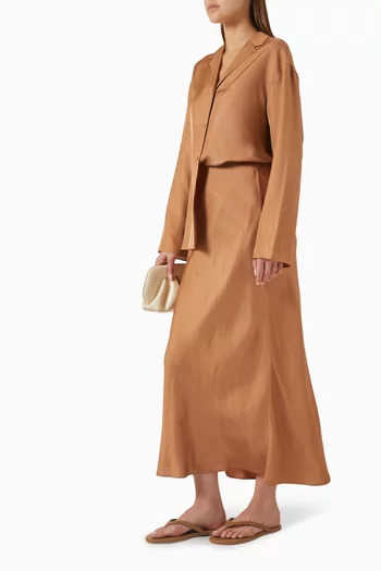 تنورة طويلة حرير