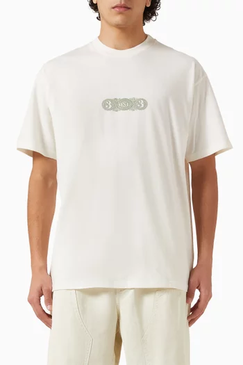 تي شيرت بطبعة 3one3 قطن