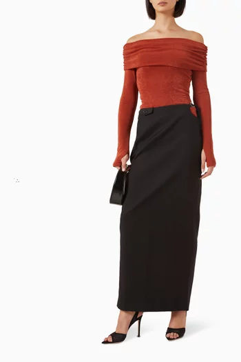 بلوزة اوبليفيون بأكتاف مكشوفة