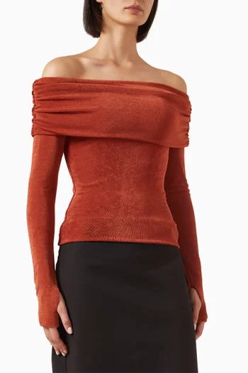 بلوزة اوبليفيون بأكتاف مكشوفة