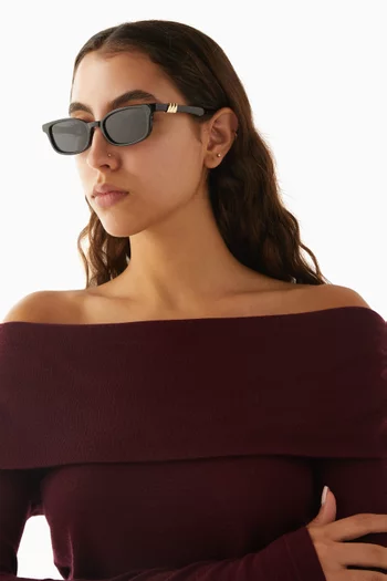 Confidential D-frame Sunglasses