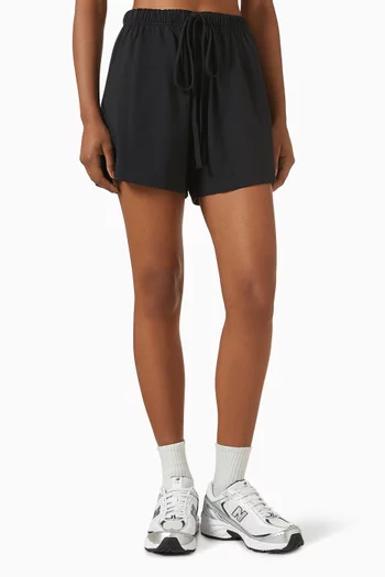 شورت كرة قدم بشعار الماركة قطن