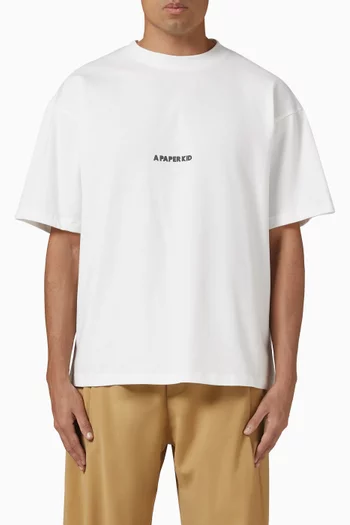 تي شيرت بشعار الماركة قطن