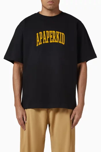 تي شيرت بشعار الماركة قطن