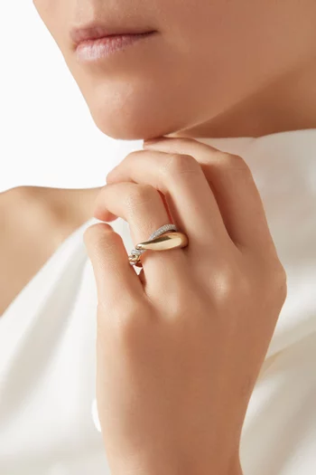Embraced Diamond Ring in 18kt Gold