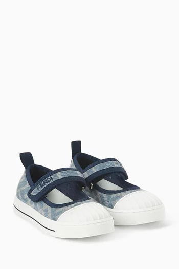 حذاء باليرينا بكعب مسطح دينم