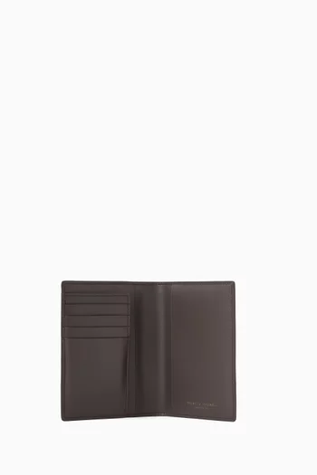 Passport Holder in Grained leather