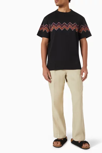 تي شيرت بنقشة خطوط شيفرون عريضة قطن جيرسيه