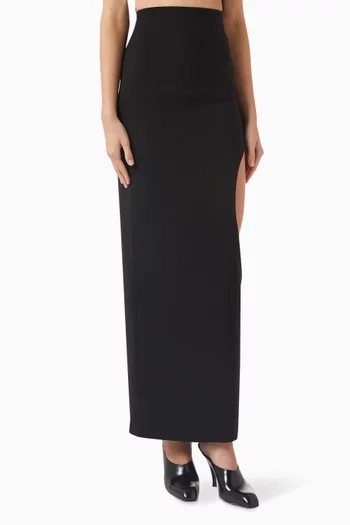 تنورة بقصة مستقيمة بفتحة