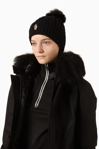 قبعة بيني منسوجة بكرة بوم بوم