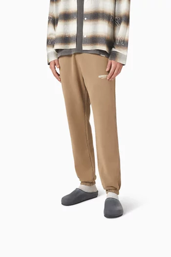 حذاء مفتوح من الخلف بلون باهت