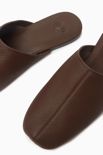 Slip-resistant Mules in Leather
