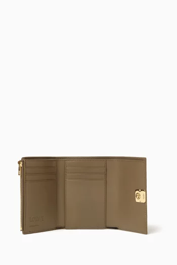 Small Anagram Vertical Wallet in Grained Calfskin