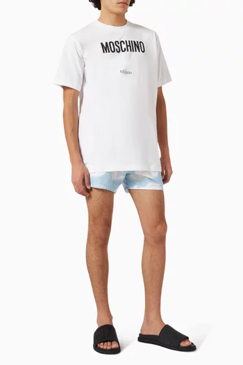 تي شيرت بشعار الماركة قطن